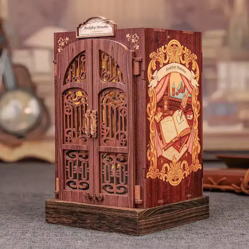 Book Nook Bookshop Memories – przytulne wnętrze antykwariatu w miniaturze
