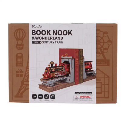 Złożony Book Nook Century Train na półce z książkami