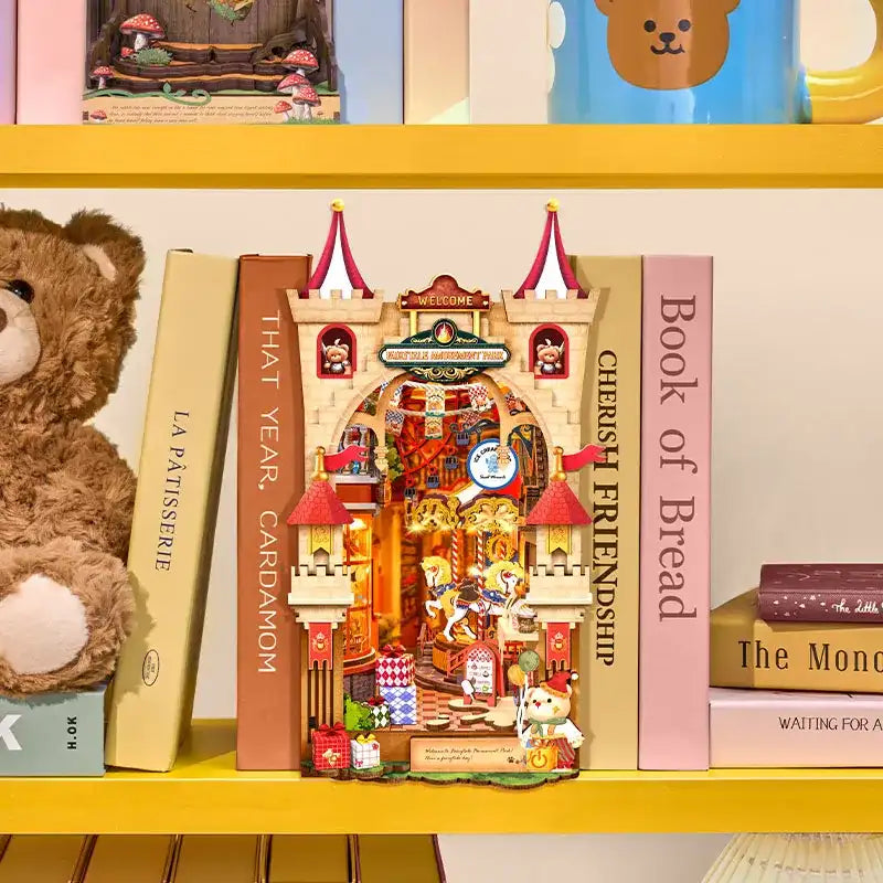 Book Nook Fairytale Amusement Park – baśniowe bramy zamku w scenerii