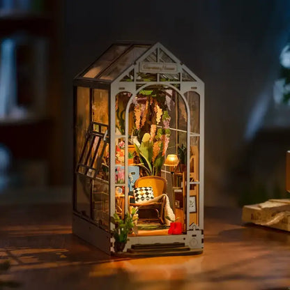 Book Nook Garden House – ogrodowe rośliny i kwiaty w miniaturze, detale
