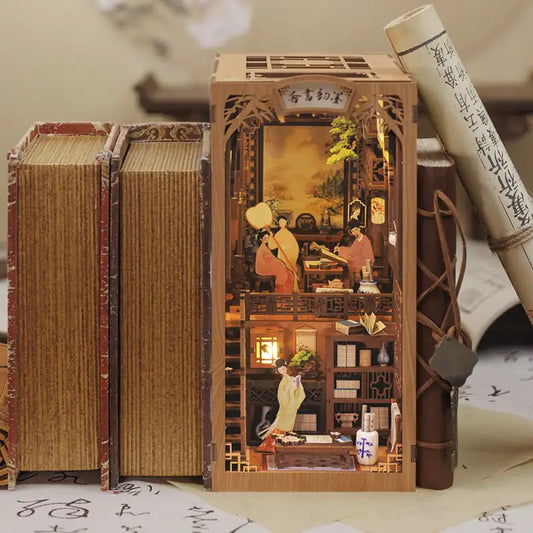 Book Nook Ink Rhyme Study – studyjny zakątek sztuki i kaligrafii, diorama DIY z LED