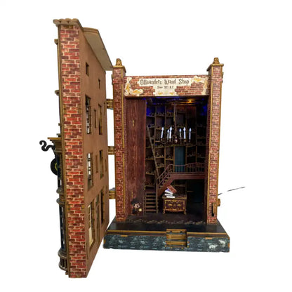 Book Nook Wizard Wand Shop – widok z boku magicznej dioramy