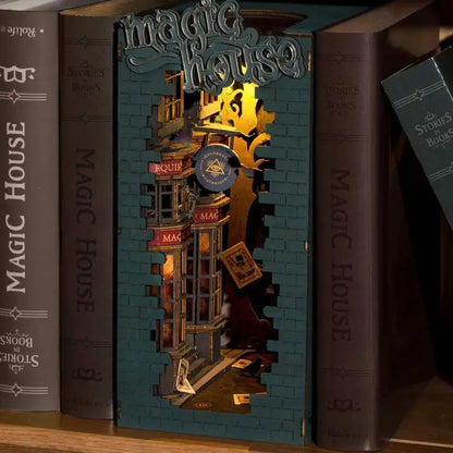 Book Nook Magic House – magiczny domek ze słonecznego miasteczka, diorama DIY z LED