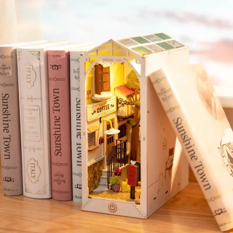 Book Nook Sunlit Town – oświetlenie LED oddające słoneczny nastrój