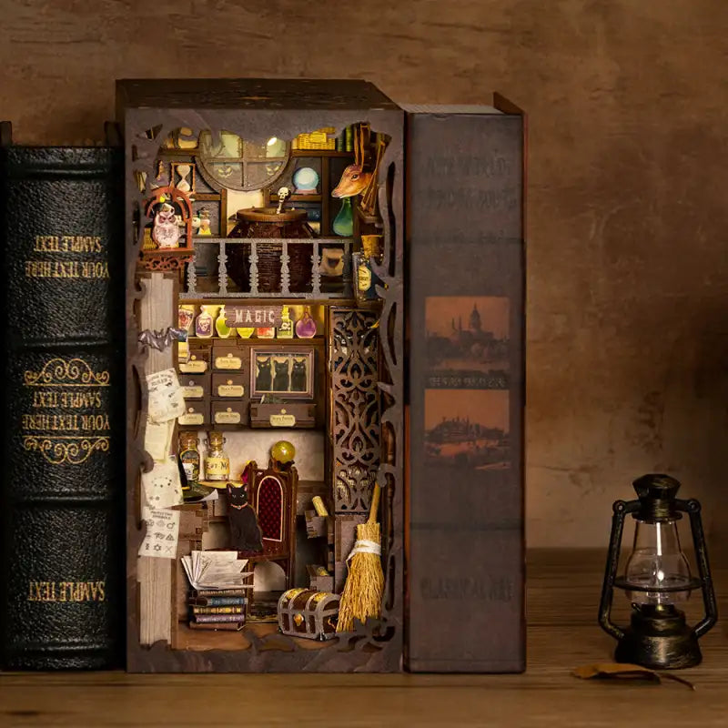 Book Nook Magic Apothecary – detale oświetlenia i wystroju