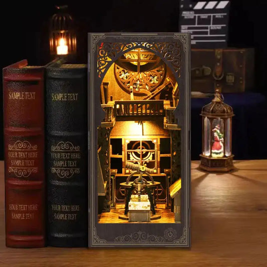 Book Nook Museum Of Astronomy – kosmiczna diorama DIY z oświetleniem LED na półkę