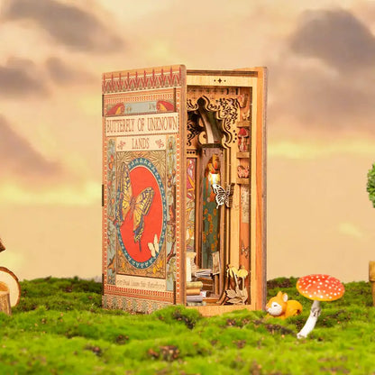 Book Nook Butterflies Of Unknown Lands – widok wnętrza dioramy z motylami