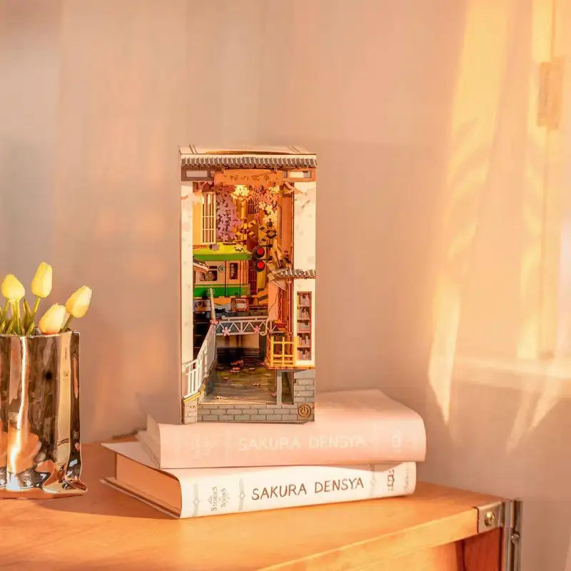 Book Nook Sakura Train – detale drewnianych elementów DIY