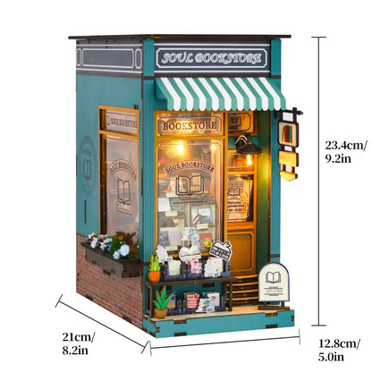 Złożony Book Nook Soul Bookstore na półce z książkami