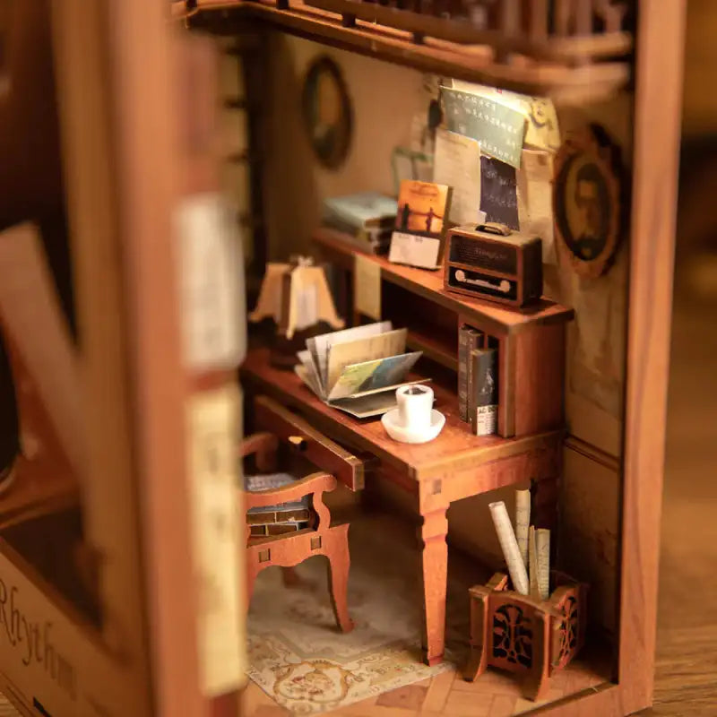 Book Nook Secret Rhythm – widok z boku muzycznego book nooka
