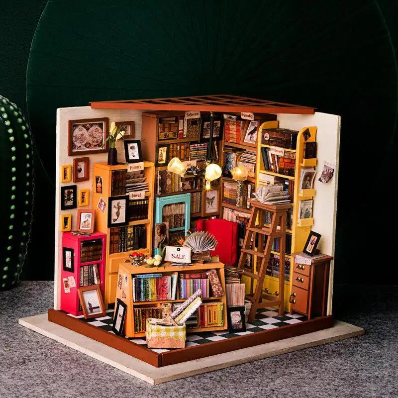 Biblioteka Sama – wnętrze miniaturowego domku