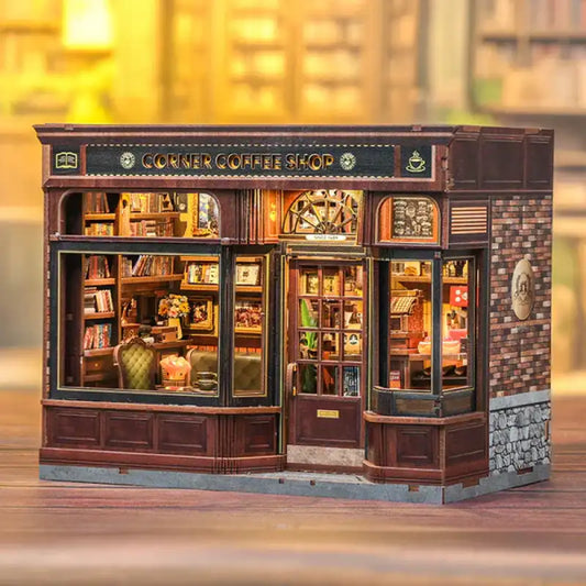 Miniaturowy domek Narożna kawiarnia – zestaw DIY z LED – gotowy model