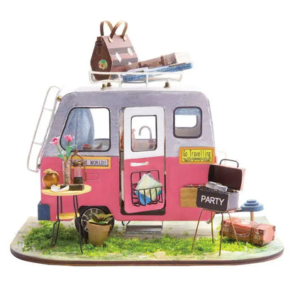 Miniaturowy domek Przyczepa Jane – zestaw DIY z LED – gotowy model