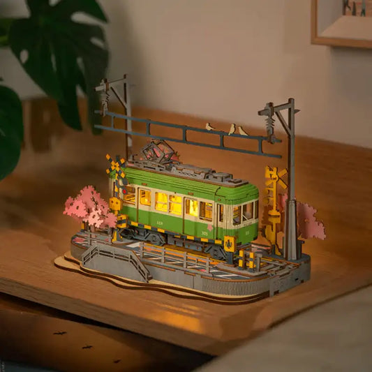 Puzzle 3D Japonia – scena z kwitnącą wiśnią – widok gotowego modelu