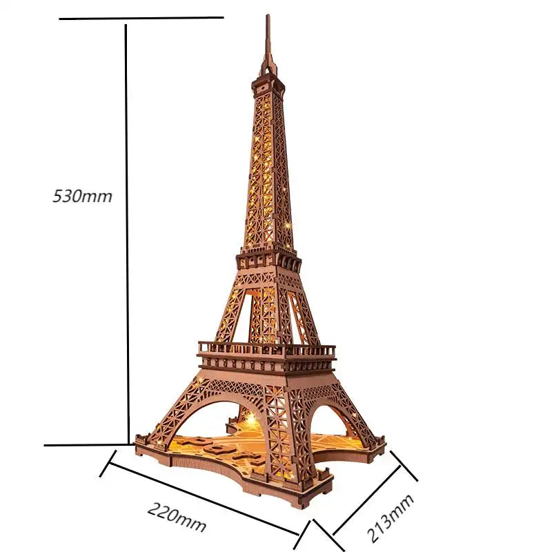 Puzzle 3D Wieża Eiffla – drewniany model z LED – widok z innej perspektywy