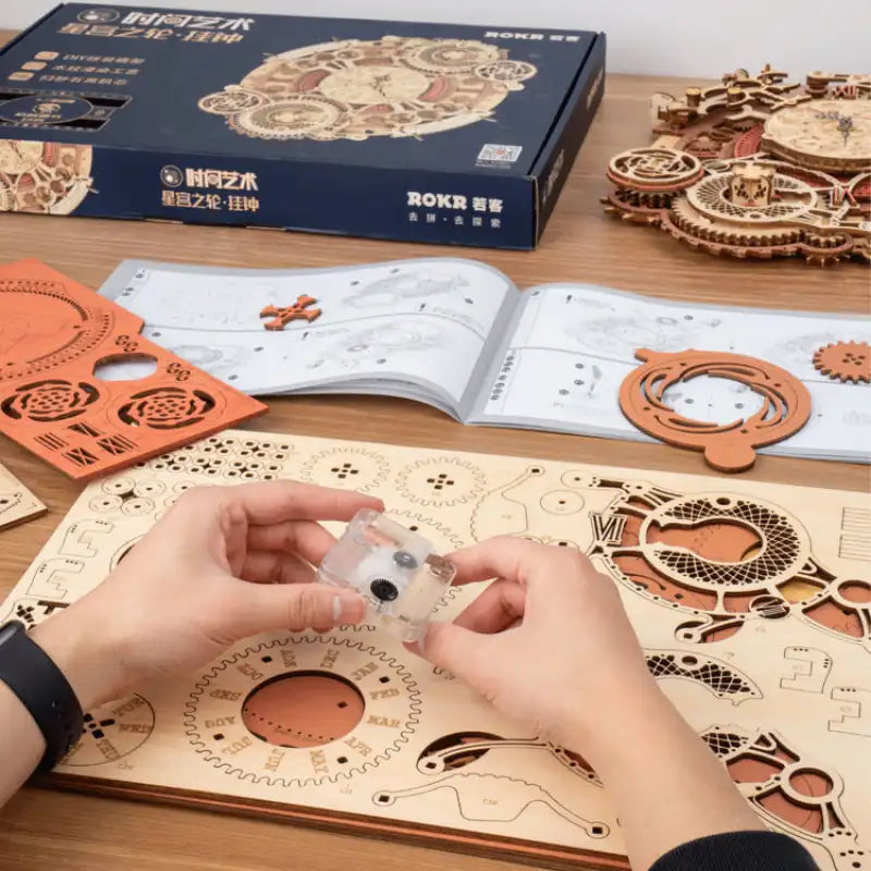 Puzzle 3D zegar zodiakalny – drewniany model – szczegóły przestrzennej konstrukcji
